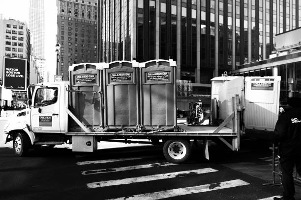 Best Porta potty rental near me  in Elkhart, IN